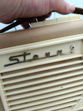 RADIO PORTÁTIL STERN 2 BEIGE Y MARRÓN