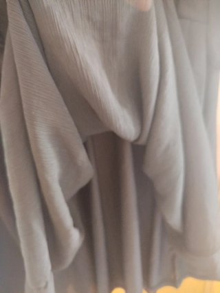 Vestido negro con transparència