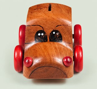 Salvadanaio auto legno Italia anni '70