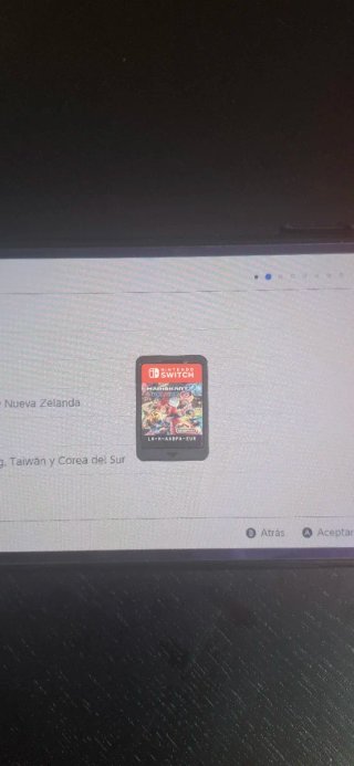 Nintendo Switch OLED + Mario Kart 8 Deluxe