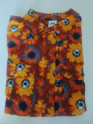 Camisa Nike floral manga corta