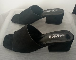 Sandalias mule negras Payma talla 38