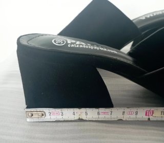 Sandalias mule negras Payma talla 38