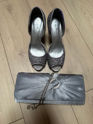 Zapatos y bolso fiesta