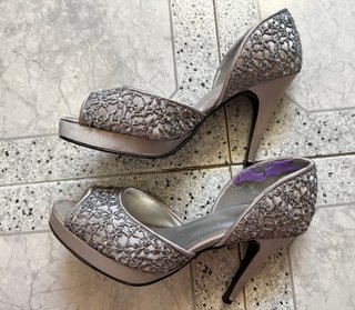 Zapatos y bolso fiesta