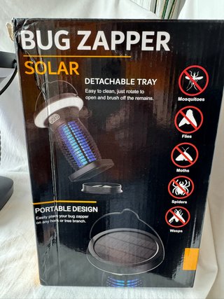 Lámpara Solar Antimosquitos LED USB BugZapper