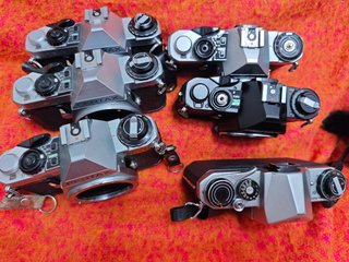 Lotto di 6 fotocamere Pentax per ricambi/riparazione