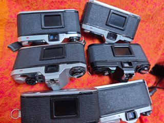 Lotto di 6 fotocamere Pentax per ricambi/riparazione