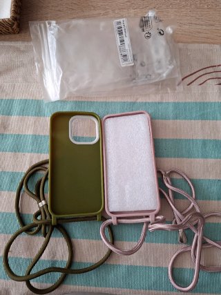 Fundas iPhone 14 Pro con Cuerda