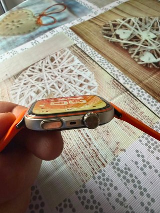 Huawei Watch Fit 5 Pro Naranja.
