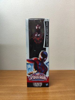 Figura Spider-Man Negro Titan Hero Series 30cm