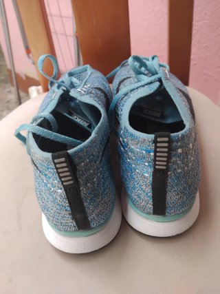 Zapatillas Nike Flyknit Azules y Grises.talla 44..