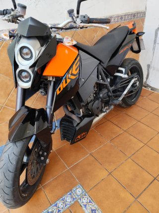 KTM 690 Duke 2009 Naranja/Negra