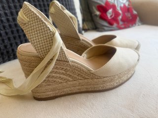 Alpargatas Mango Beige Mujer