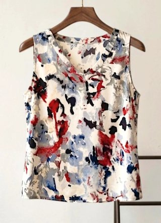 Blusa estampada artística multicolor