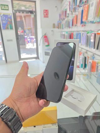 iPhone 16 Pro Max 256GB Negro
