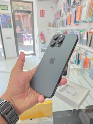 iPhone 16 Pro Max 256GB Negro