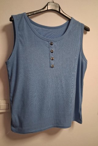 Camiseta tirantes verano azul