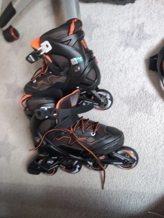 Patines Oxelo Negro y Naranja