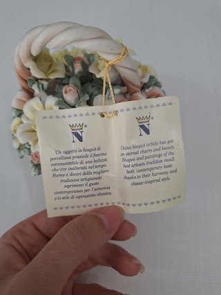 Cestino fiori Capodimonte porcellana