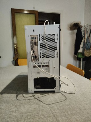 PC Nitropc Negro y Blanco