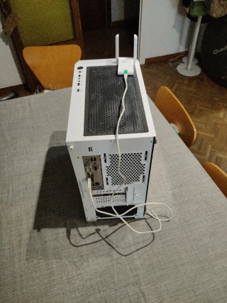 PC Nitropc Negro y Blanco