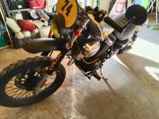 Yamaha customizada Negra/Gris