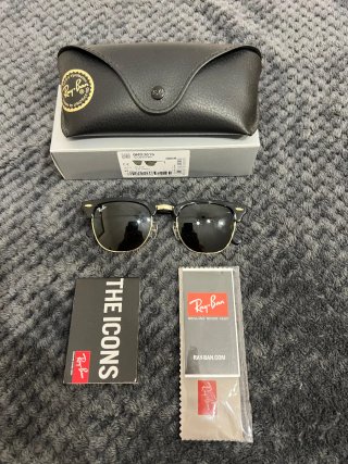 Gafas de Sol Ray-Ban Clubmaster Negras Doradas