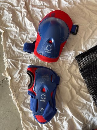 Casco y protecciones patinete/skate/bici/patines