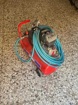 Compresor de aire HP 1.5 con pistola