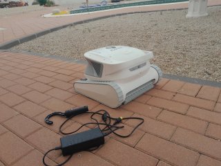 Robot Limpiafondos Piscina