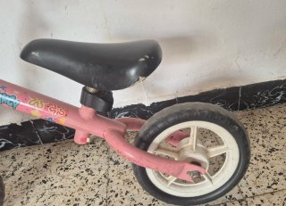 Bicicleta sin pedales rosa Nancy