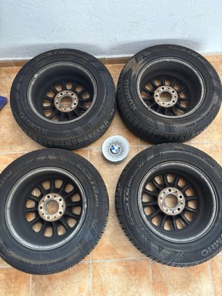 Llantas originales BMW 15” neumáticos Kumho Ecsta