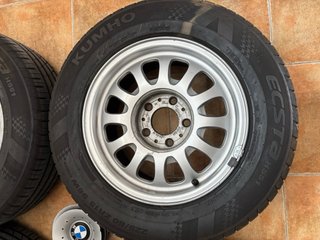Llantas originales BMW 15” neumáticos Kumho Ecsta