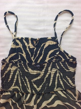 Vestido C&A Talla M Nuevo. Animal print