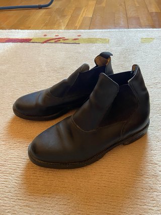Lote equitación niño:chaleco,casco, botas,pantalón