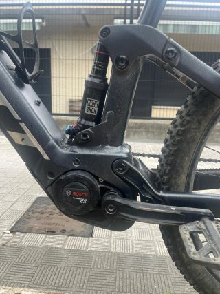 Bicicleta eléctrica Scott Strike eRIDE