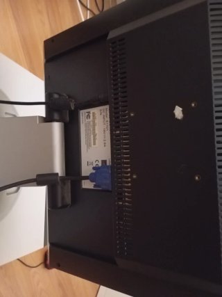 PC sobremesa Fujitsu + monitor Caótica 17"