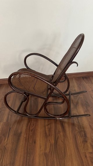 Silla mecedora infantil vintage madera curvada
