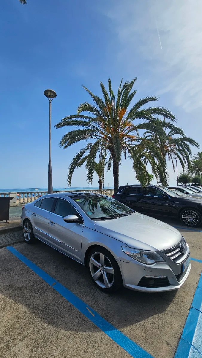Volkswagen passat CC - foto 1