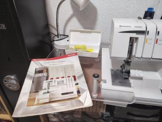 Máquina de coser profesional Husqvarna Viking S25