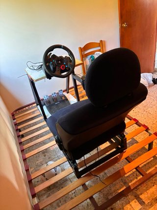 Simulatore di Guida: Sedile + Volante + Pedali