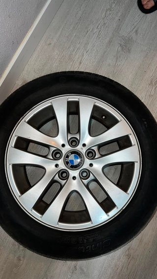 Lote 4 Llantas BMW + Neumáticos Pirelli