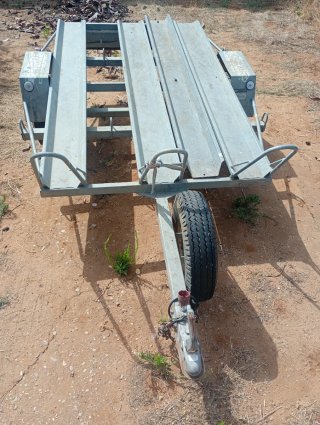 Remolque galvanizado para motos