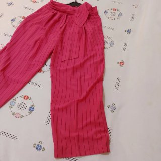Pantalón fucsia rayas T40 con cinturón