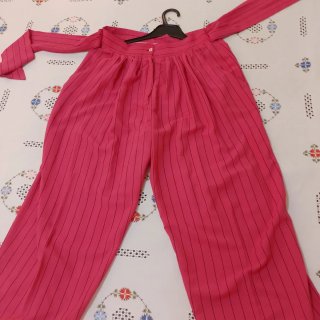 Pantalón fucsia rayas T40 con cinturón