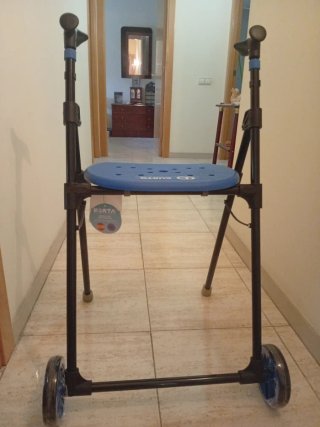 Andador con asiento CURTO