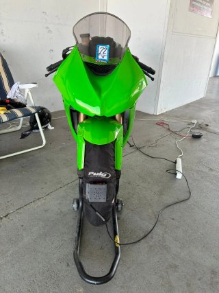 Kawasaki ZX10R 2009 Circuito Verde