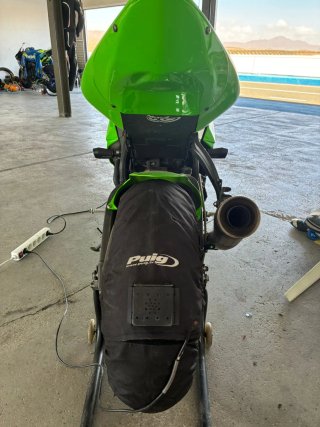 Kawasaki ZX10R 2009 Circuito Verde