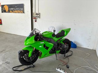 Kawasaki ZX10R 2009 Circuito Verde